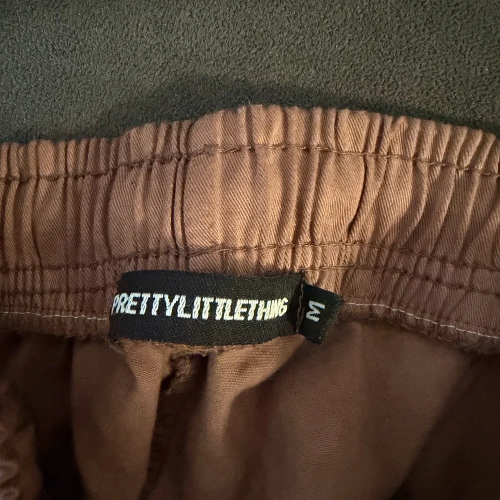 PrettyLittleThing Chocolate Brown Cargo Jogger Pants Size M High Waisted - Picture 7 of 8